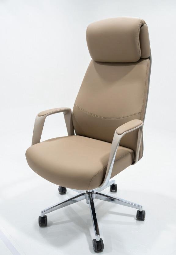 Laser Boss  Chair by Hycon India
