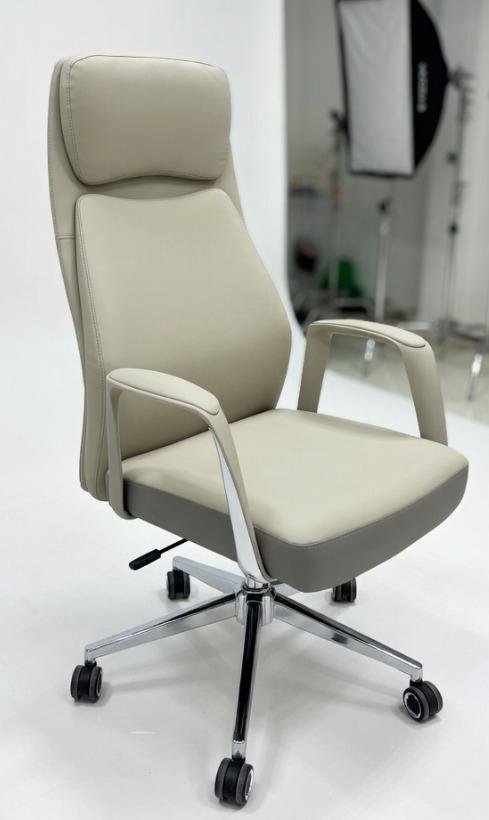 Laser Boss  Chair by Hycon India